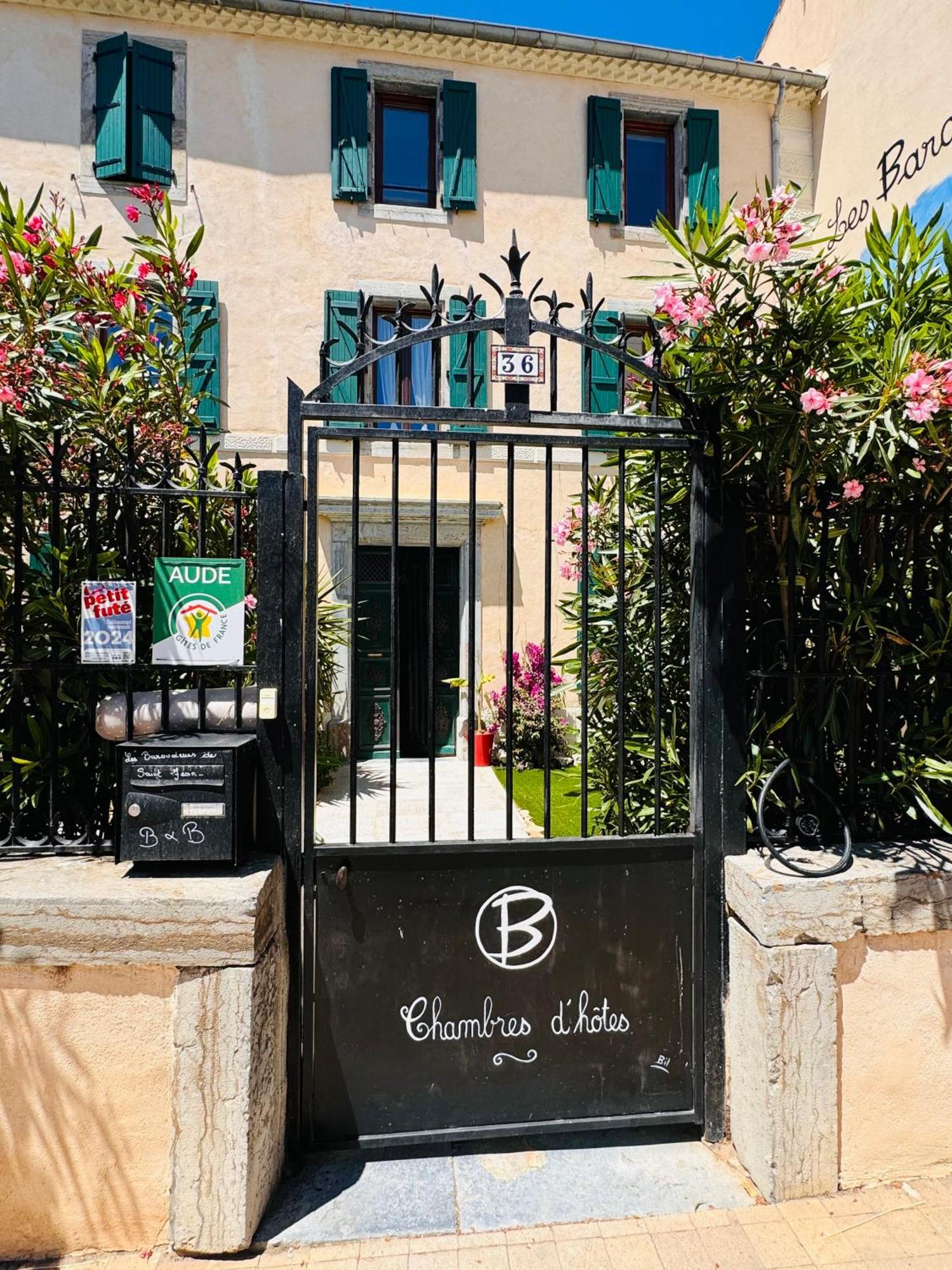 Bed and Breakfast Les Baroudeurs De Saint Jean Exterior foto
